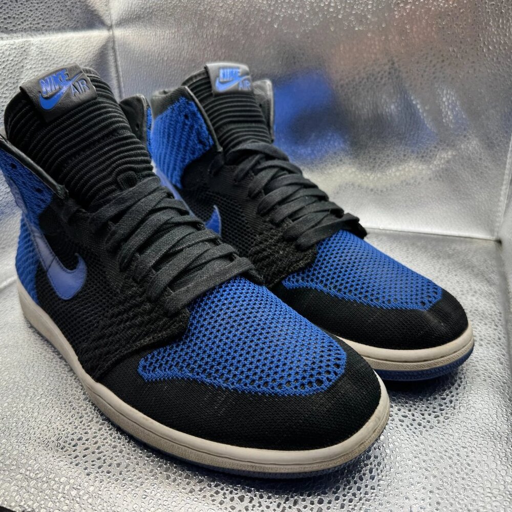 Size 10.5 Nike Air Jordan Retro 1 High Royal Blue Black Mens Sneakers 919704-006
